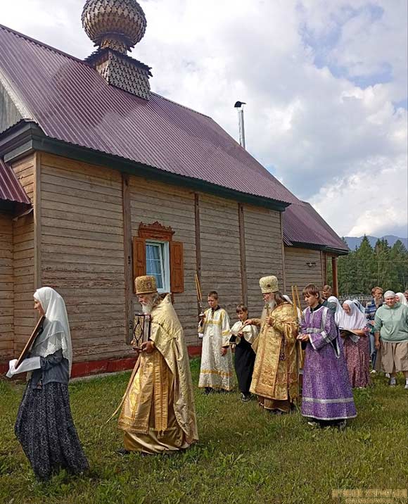 Вокруг старообрядческой церкви в Замульте