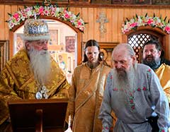 Владыка Корнилий и отец Леонтий