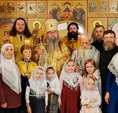 В храме Тюмени с епископом Савой