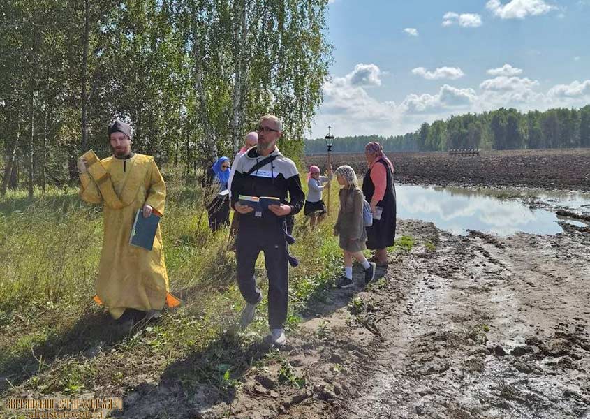 Крестный ход в Заводоуковском районе Тюменской области в 2026 году