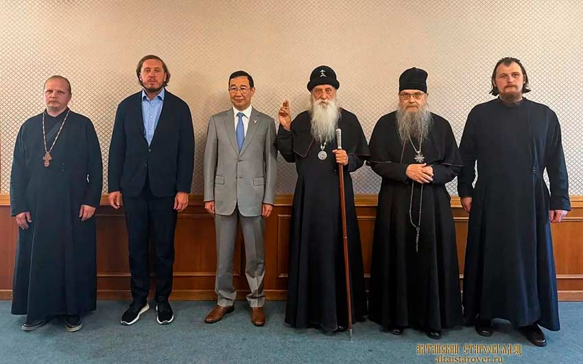 Встреча митрополита Корнилия с главой Якутии А.С. Николаевым