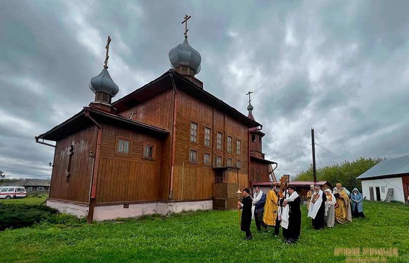 Престольный праздник в Залесово: вокруг церкви
